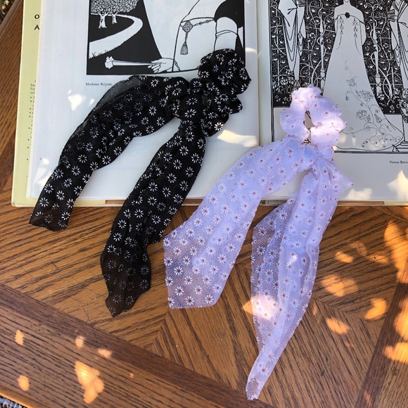 Accessories - Pair of Floral Printed Eyelet Hair Tie Scrunchies